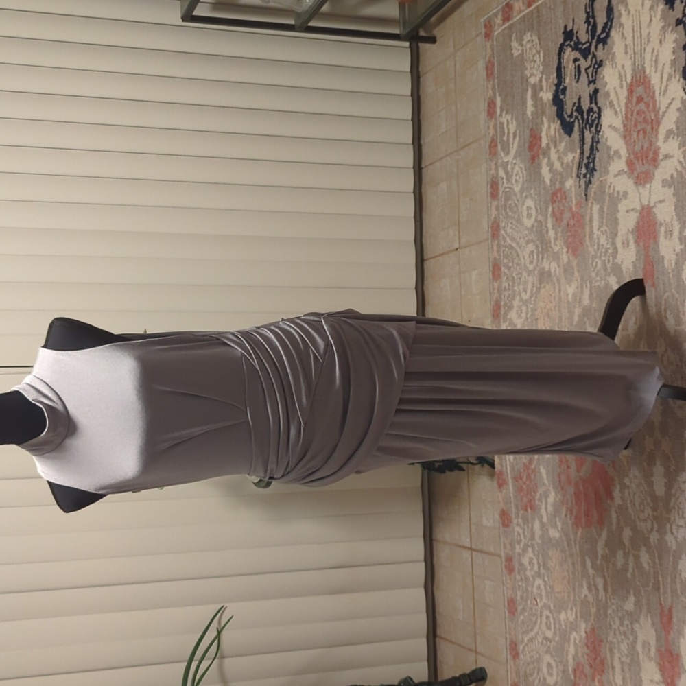 Sleeveless dress